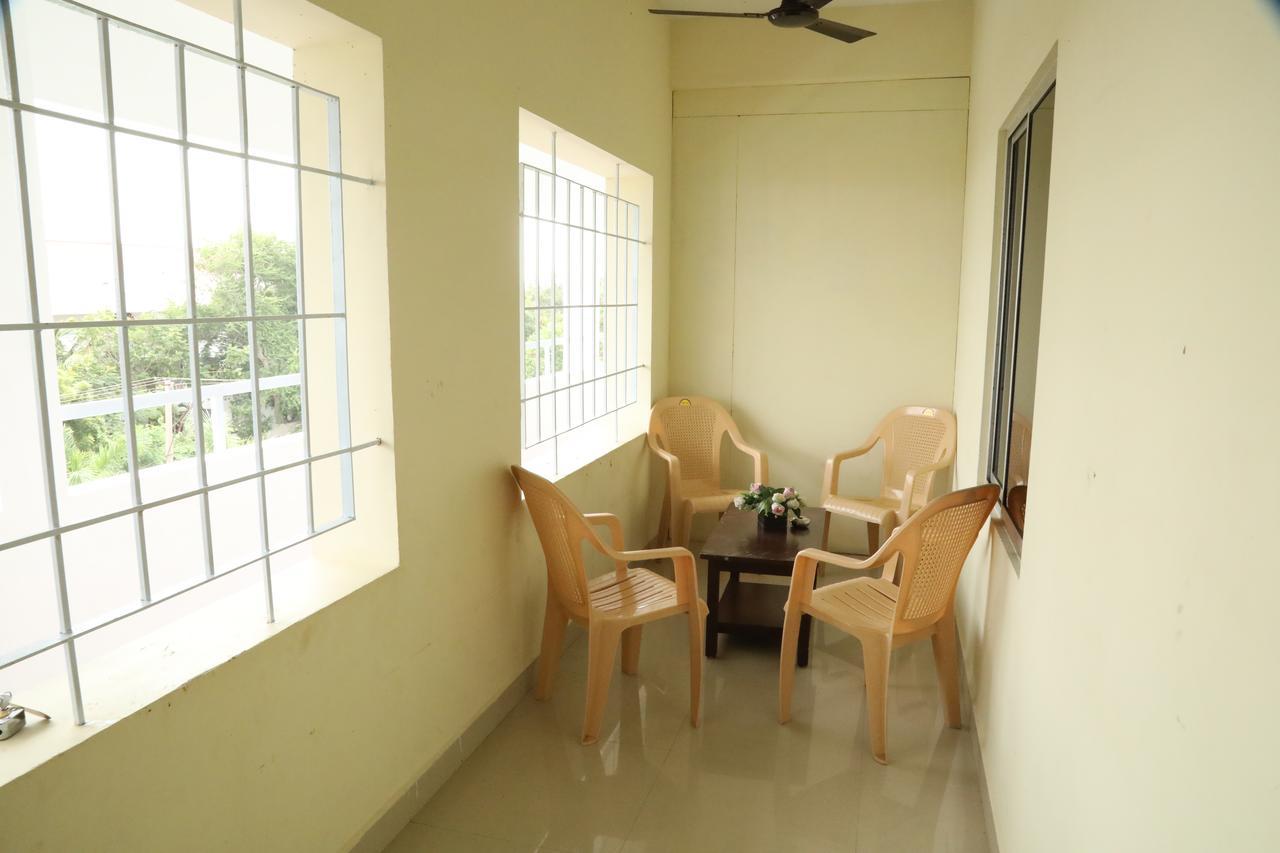 Ganesh Residency Hotel Pondicherry Bagian luar foto